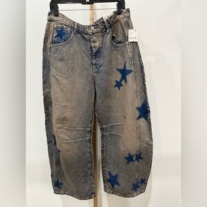 We The Free (Free People) barrel jeans with stars. Brand new with tags.